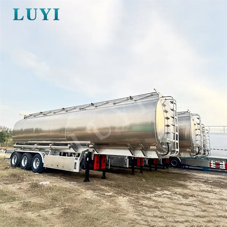 جميع-شاحنة صهريج الزيت ذات المحاور الثلاثة من الألومنيوم-